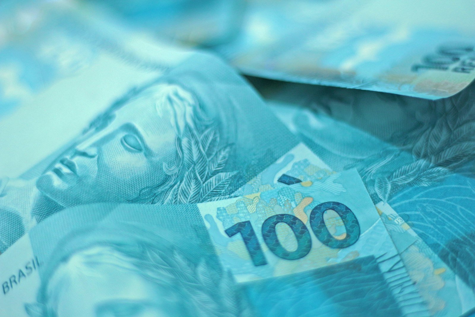 Cedulas de real brasileiro em close